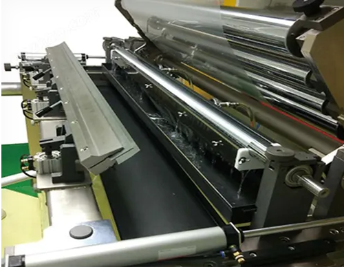 光学膜工艺：微凹版涂布 OR 狭缝涂布